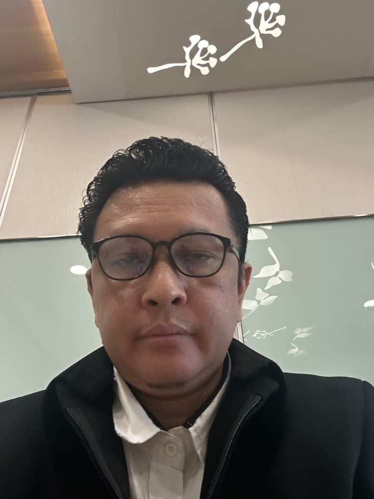 Nova Novriansyah — Principal Consultant & Instructor